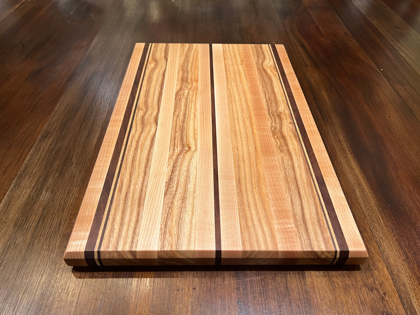 Edge Grain Cutting Board - Daybreak