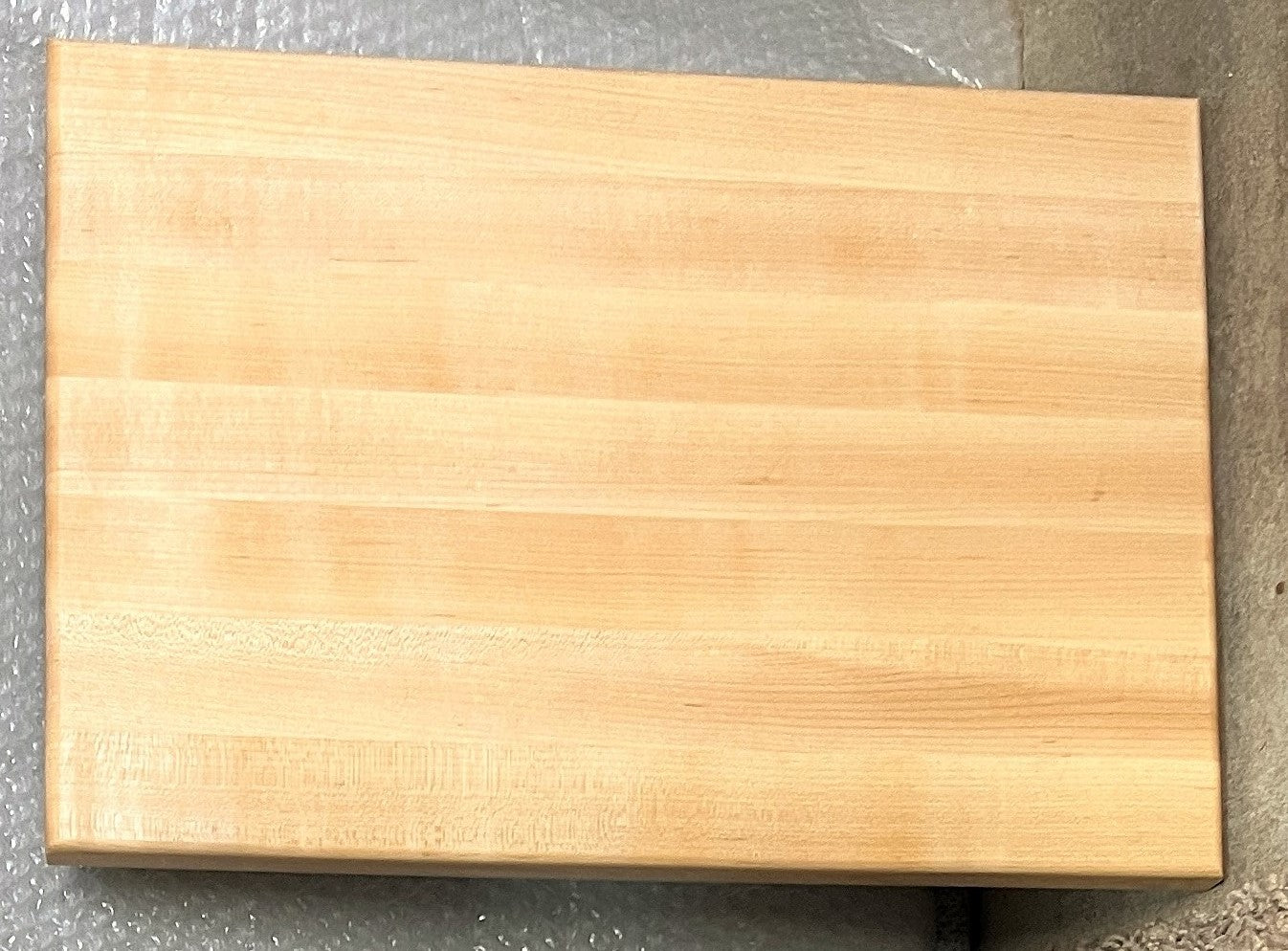 Edge Grain Cutting Board - Classic Maple